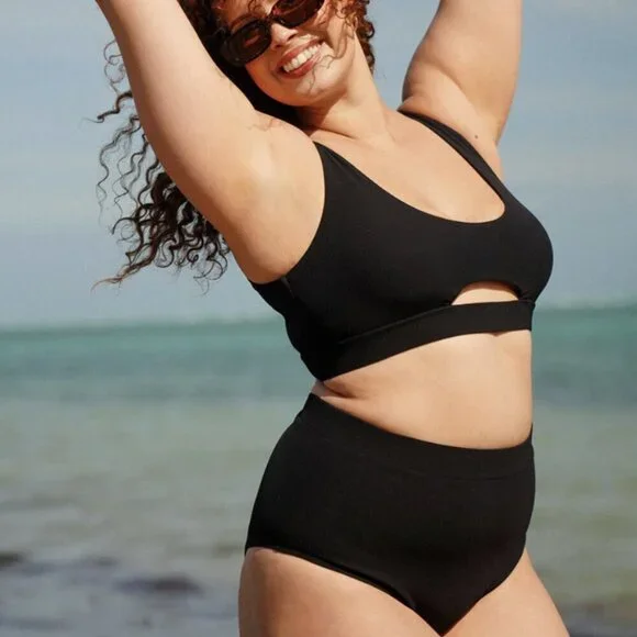 BERLOOK Black Cutout Ribbed Plus Size Bikini Top AND Ribbed Plus Size BOTTOM 17 - Picture 2 of 16